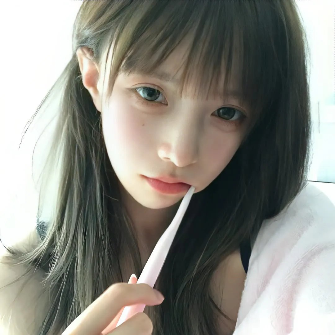 谜一样的双眼